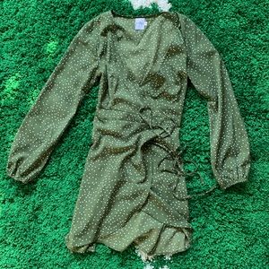 🔴SOLD🔴 Princess Polly Green Wrap Dress